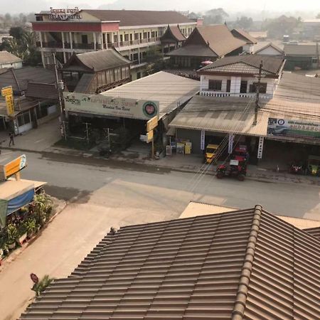 Pangu Hotel - 盘古酒店 Vang Vieng Exterior photo