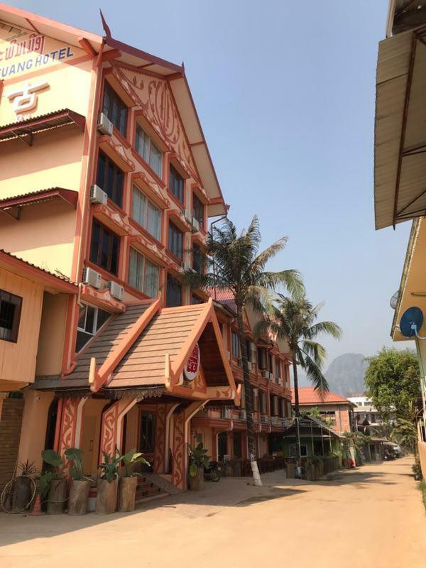 Pangu Hotel - 盘古酒店 Vang Vieng Exterior photo